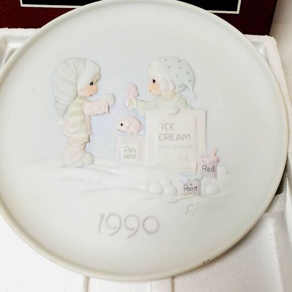 Precious Moments "WISHING YOU A YUMMY CHRISTMAS" Plate # 523801 1990 Flame - Picture 2 of 6